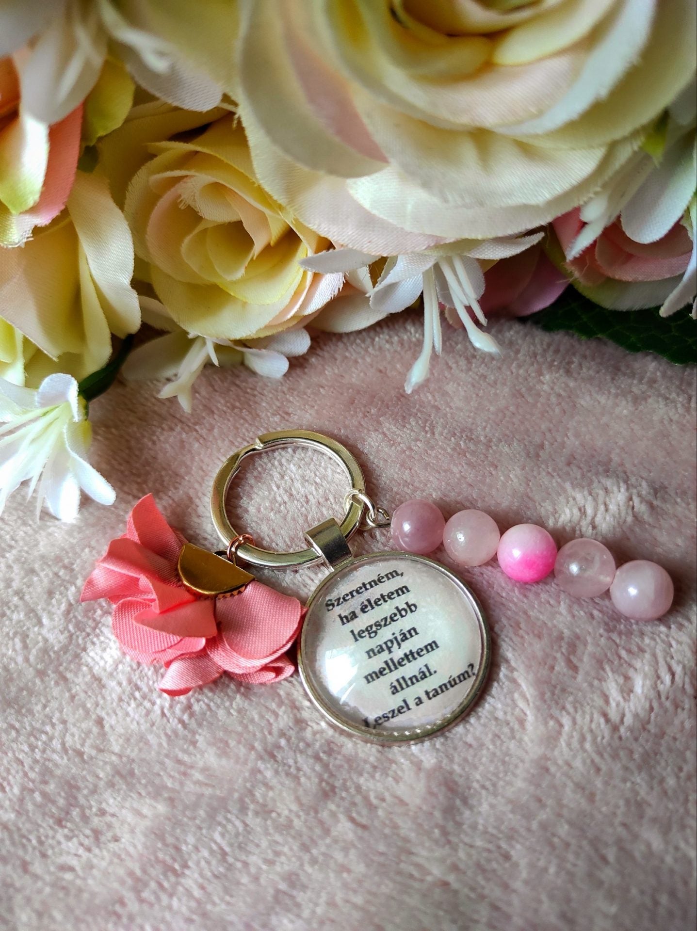 Tanúfelkérő kulcstartó rózsaszín